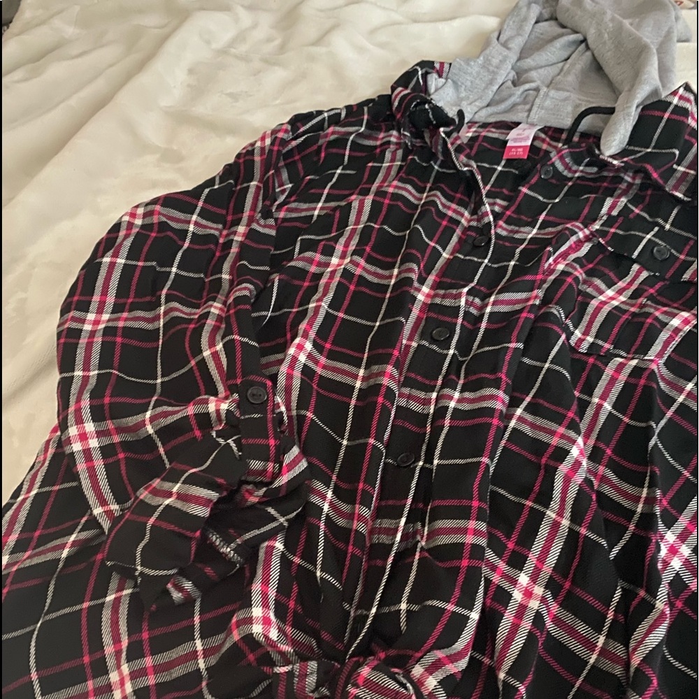 🟣 Button up flannel/look blouse